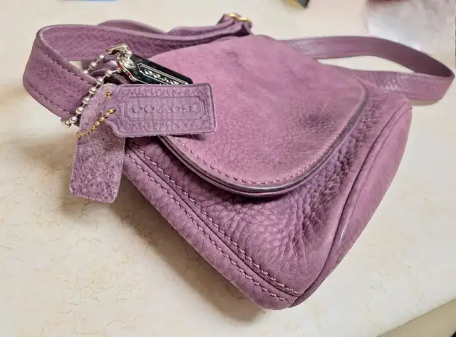 Vintage Coach 4946 - Sonoma - Crossbody Bag (8.75 x 6 x 3.5"). in Women's - Bags & Wallets in London - Image 4