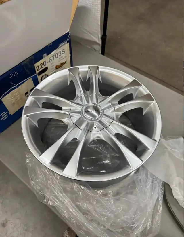 Sacchi Hypersilver Rims Set Of 4 16x7 in Tires & Rims in Hamilton - Image 7