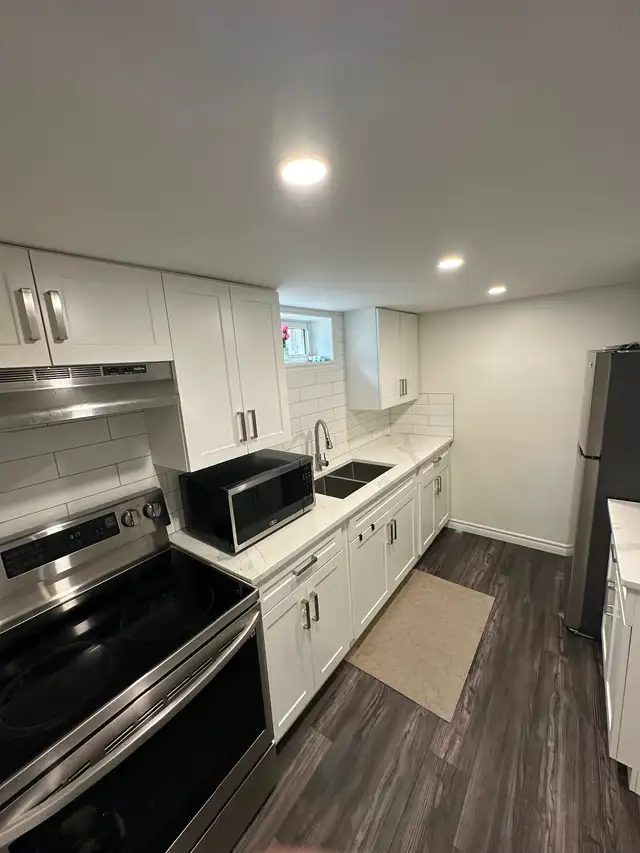 3 Bedroom 1 Bathroom South Windsor Basement Unit