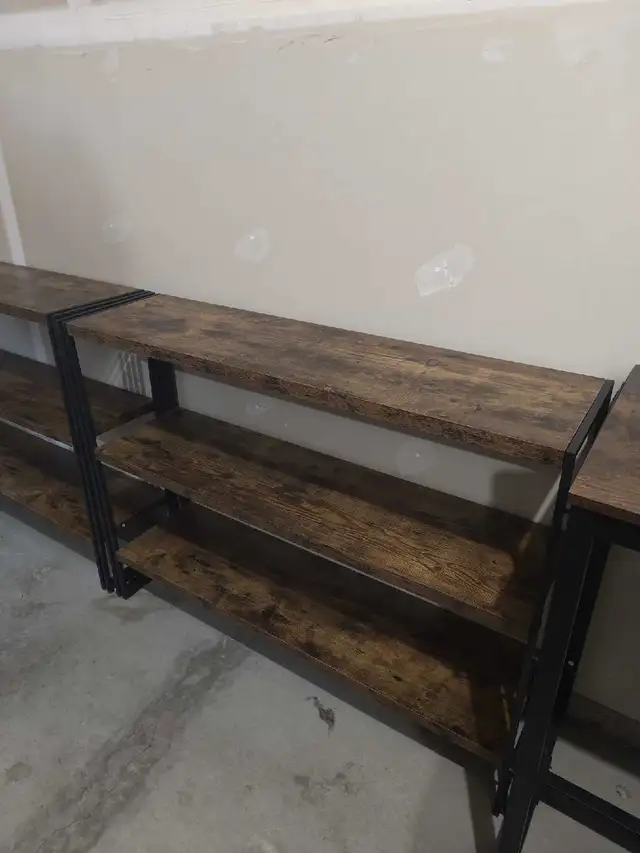 Table and Book Shelves570611530246410241