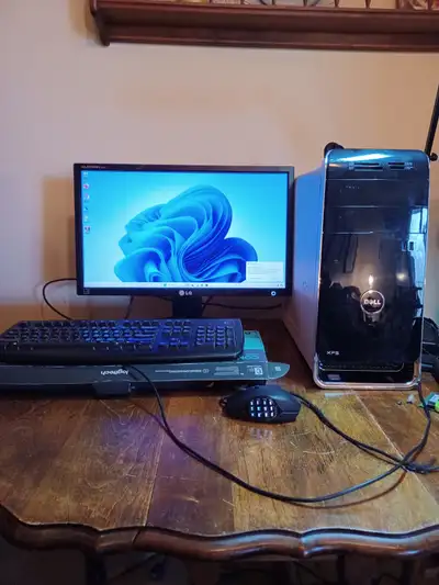 I-7 QUADCORE 32 GB RAM COMPLETE SYSTEM 21 INCH MONITOR, View more