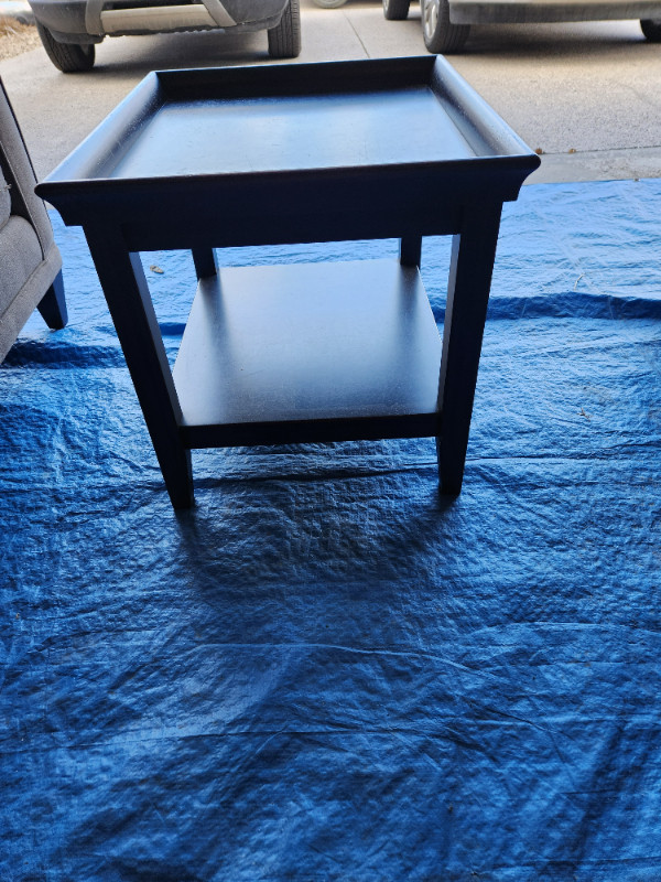 End Table in Coffee Tables in Calgary - Image 2