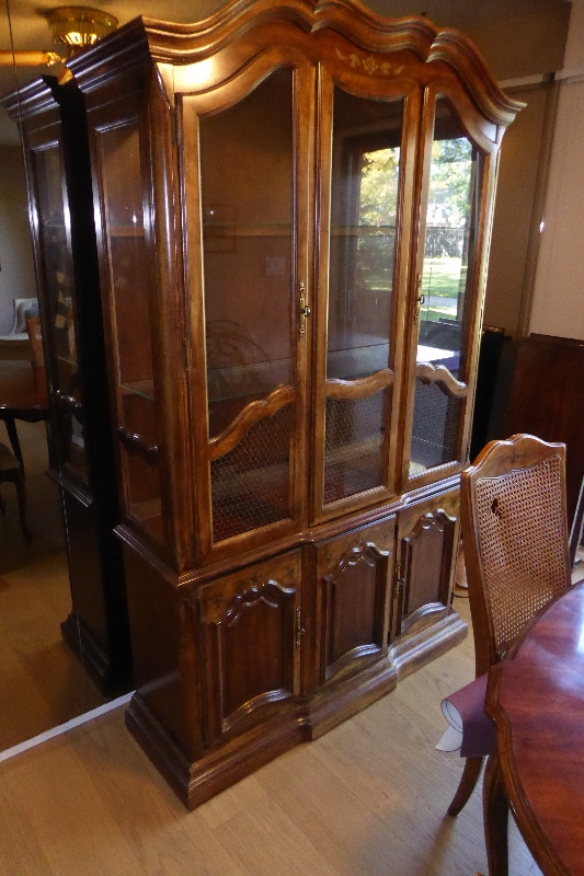 China 1920s Hutches & Display Edmonton Kijiji