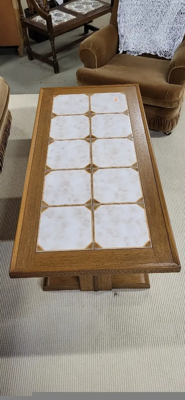 Vintage Coffee Table - Tile & Oak in Coffee Tables in Trenton - Image 3