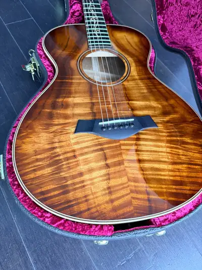 Taylor K22e Premium KOA 12 fret guitar - LIKE NEW, View more