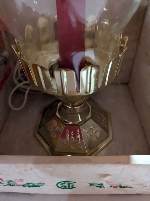 VTG Noma electric illuminated hurricane lantern  flicker flam in Holiday, Event & Seasonal in Charlottetown - Image 11