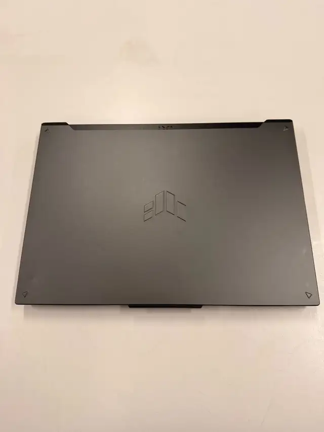 Asus Tuf F16 2025 "broken screen" in General Electronics in City of Montréal - Image 6