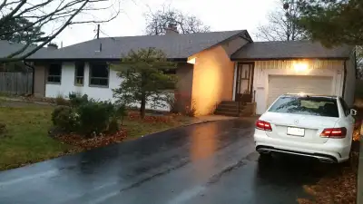 Renovated 3 bedroom 1 bath detached house in Streetsville Village. Updated vinyl flooring, paint, do...