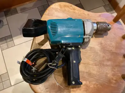 Makita 1/2-In 8.5-amp Motor 600 RPM Spade Handle Corded Drill an, View more
