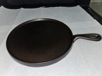 Smart's Brockville No1 Round Cast Iron Flat Griddle  -  10  3/4"