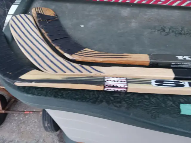 assorted sherwood hockey sticks for sale in Hockey in Markham / York Region - Image 10