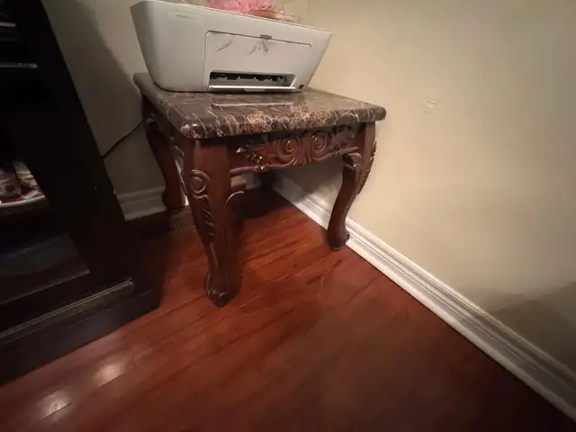 Table set in Multi-item in Mississauga / Peel Region - Image 3