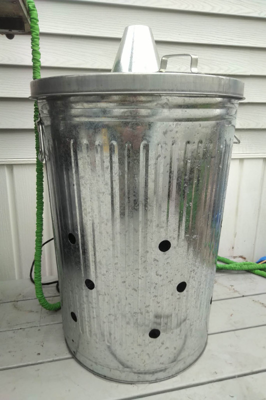 New 100L Galvanized Steel Incinerator Fire Bin for Burning Garde in Other in Moncton - Image 4