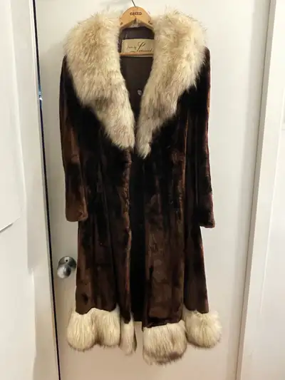 Ladies Vintage Fur Coat, View more