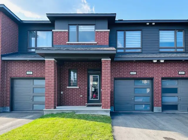 Barrhaven Stonebridge Fenwick Way 3-bedroom townhome for rent