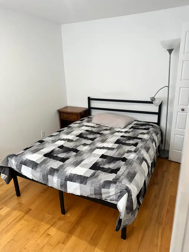 Chambre à louer in Room Rentals & Roommates in City of Montréal - Image 2