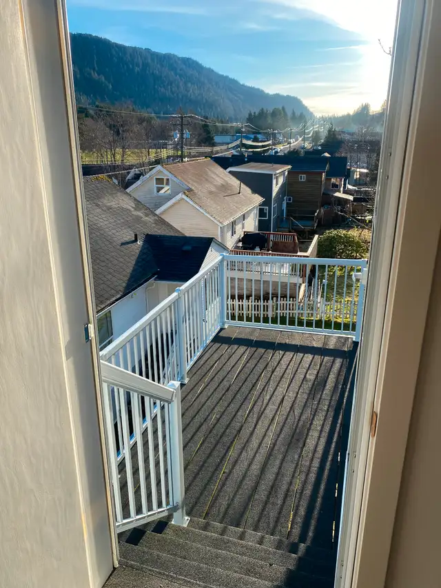 Newly Renovated Modern STUDIO Apt: Top in Long Term Rentals in Prince Rupert - Image 13