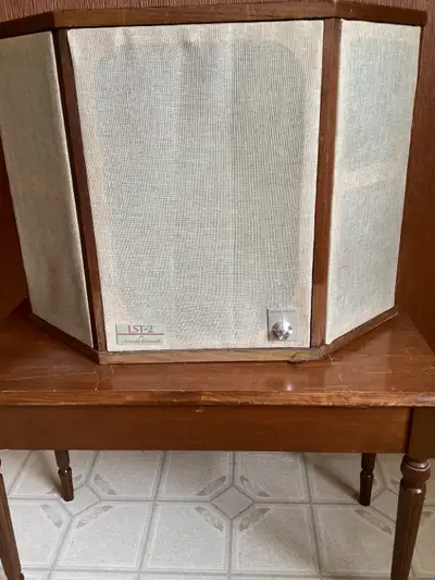 ACOUSTIC RESEARCH  LST-2 SPEAKERS, View more