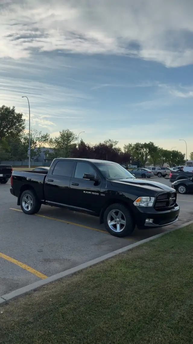 Dodge Ram 1500 Sport HEMI