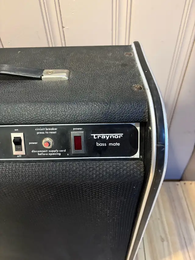 Traynor Bassmate YBA-2B in Amps & Pedals in Oshawa / Durham Region - Image 4