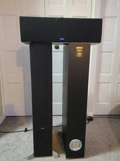 Energy Connoisseur C-7 Speakers and center C-C1 speaker, View more