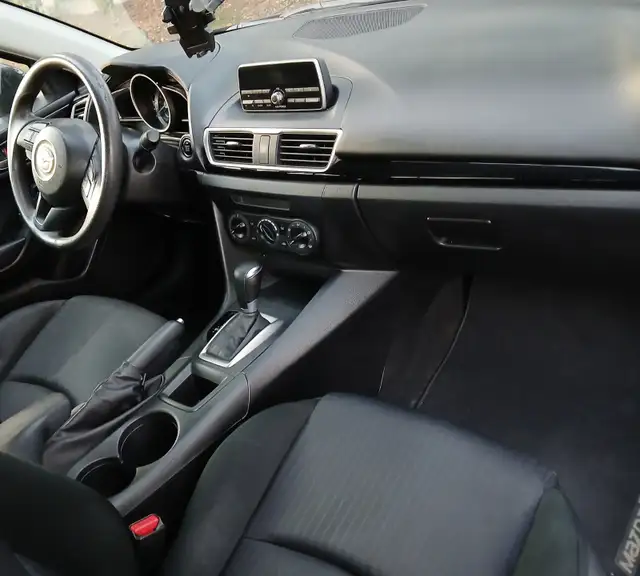 2014 Mazda 3 | Cars & Trucks | City of Montréal | Free local ...