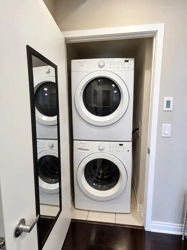 Luxury 1Bed+Media,1Bath,1Pk,1 Lk Condo for Lease-SqOne,Limelight | Long ...
