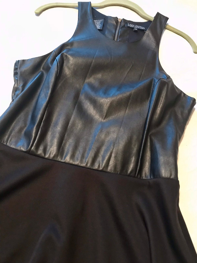 Robe chic en cuir et tissu  dans Femmes - Robes et jupes  à Ville de Québec - Image 2