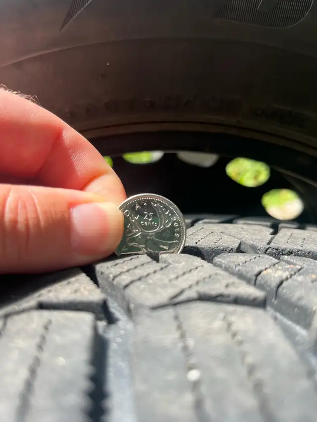 215/65/16 Bridgestone Blizzak winter tires on rims in Tires & Rims in Barrie - Image 8