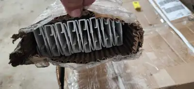 Above ground pool Bead liner retainer coping. Brand new in box. Fits 27' diameter pool. 57" per leng...