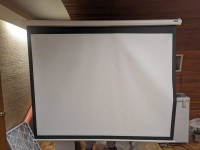 Da-Lite 7ft projector screen 