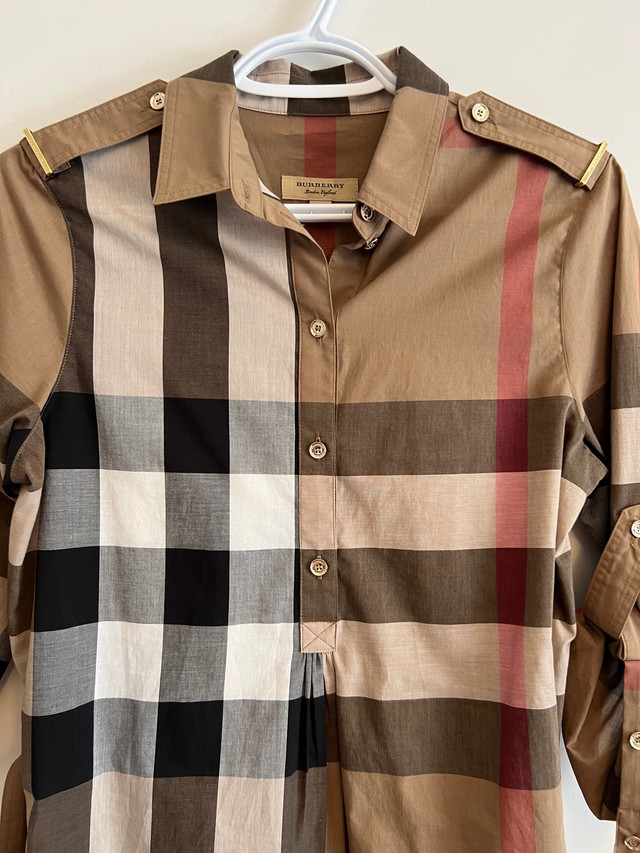 Burberry dress shirt woman US 2-4 in Women's - Tops & Outerwear in Markham / York Region - Image 2