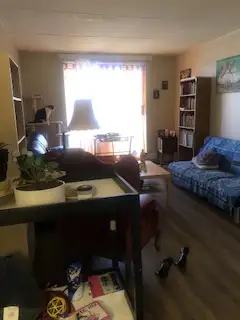 Room, sublet, in apartment, share with professional