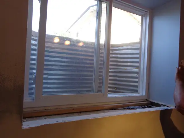 WINDOW & SCREEN REPAIRS IN LONDON62863718404097122
