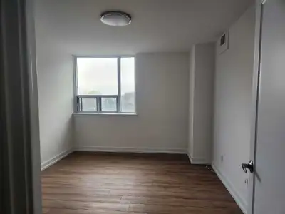Private Bedroom for Rent in 3-Bedroom Apartment – Etobicoke We have a beautiful, newly renovated pri...