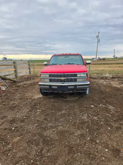 Great truck for work or restoration project. Runes great but needs some TLC