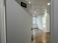 Bureau rénové à louer - Monkland - Nice office for rent