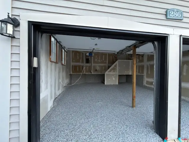 Epoxy flooring 572421263233525768