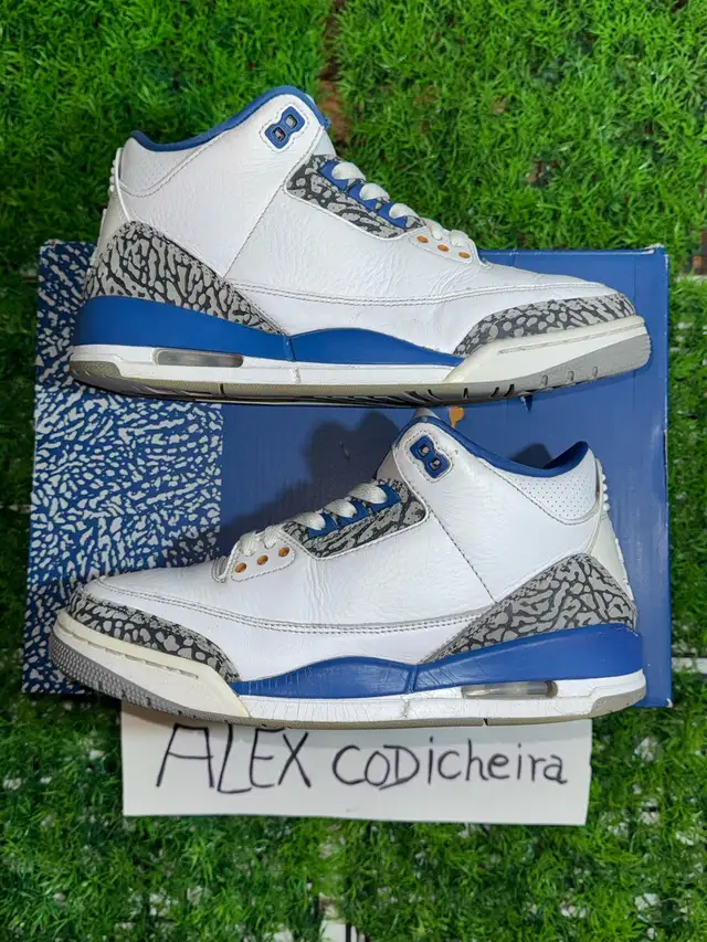 Size 8 - Air Jordan 3 Wizards  in Men's Shoes in Mississauga / Peel Region - Image 9