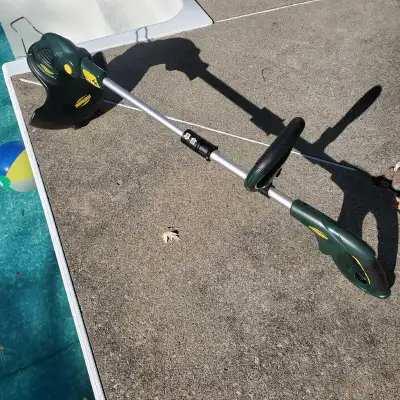 Weedeater Grass Trimmer / Tondeuse Coupe Bordure Gazon, View more