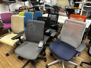 Steelcase Think office task chair (Various options available) in Chairs & Recliners in Markham / York Region - Image 4