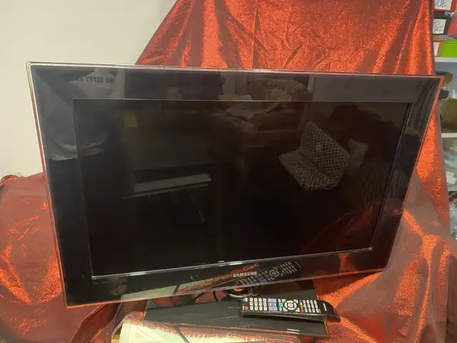 Samsung HDTV in TVs in City of Toronto - Image 2