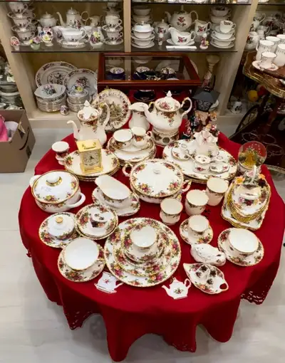 Old country Roses Royal Albert tea cup & saucer, View more