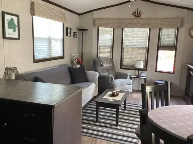 REDUCTION IN PRICE! Maitland Marina Goderich in Park Models in Grand Bend - Image 4