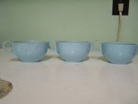 Set of 3 Vintage Melmac Cups