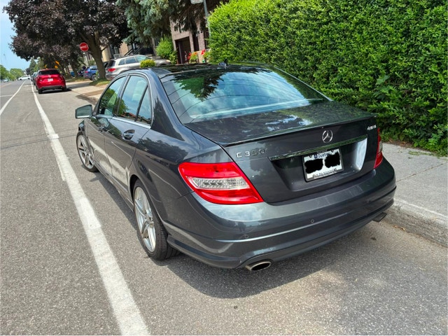 Mercedes Benz 2010, C350 4Matic, Bonne Conditions! — photo 4