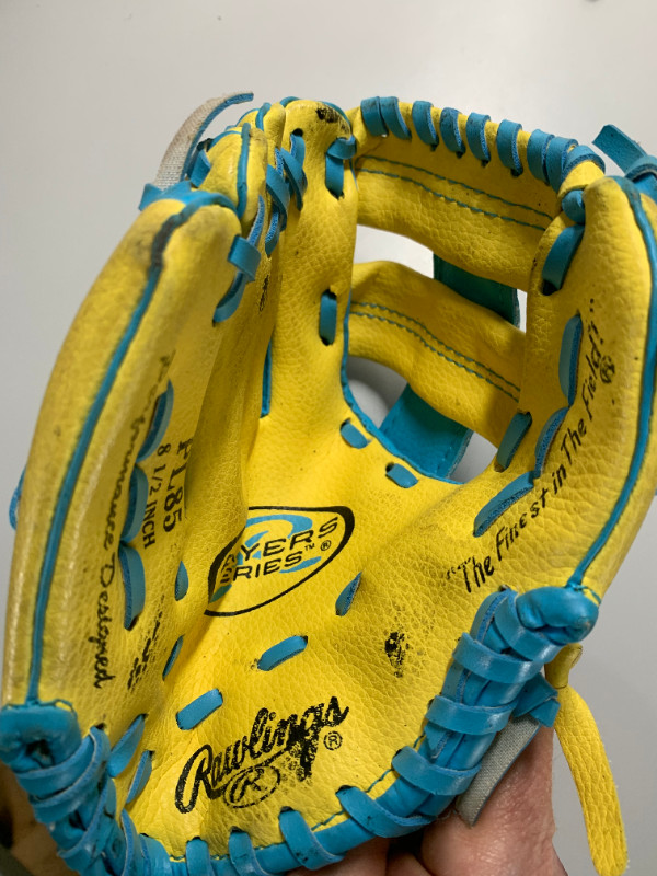 Rawlings Players Series Baseball Fielding Glove, Regular, 8.5-in in Baseball & Softball in Ottawa - Image 2