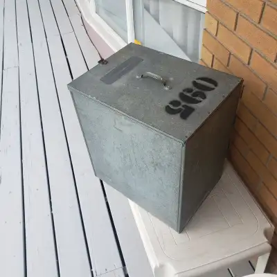 Tin Boxes: 18"h×12"×16", View more