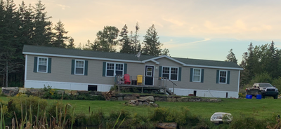 2 bed 2 bath mini home for sale - must be removed from properly by buyer. Located in Blandford. 16x7...