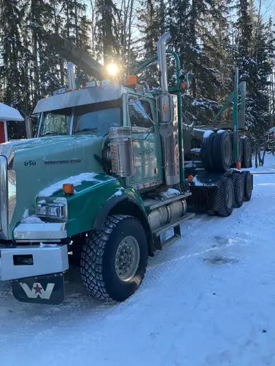 2019 Westernstar 4900SB 533,070km 10,345 hrs Manual transmission 20000#frt axle w/16000#springs and...